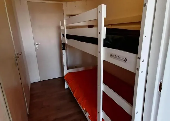 Le Chanteloup - Joli Pied Des Pistes Mae-9431 * Ла-Плань